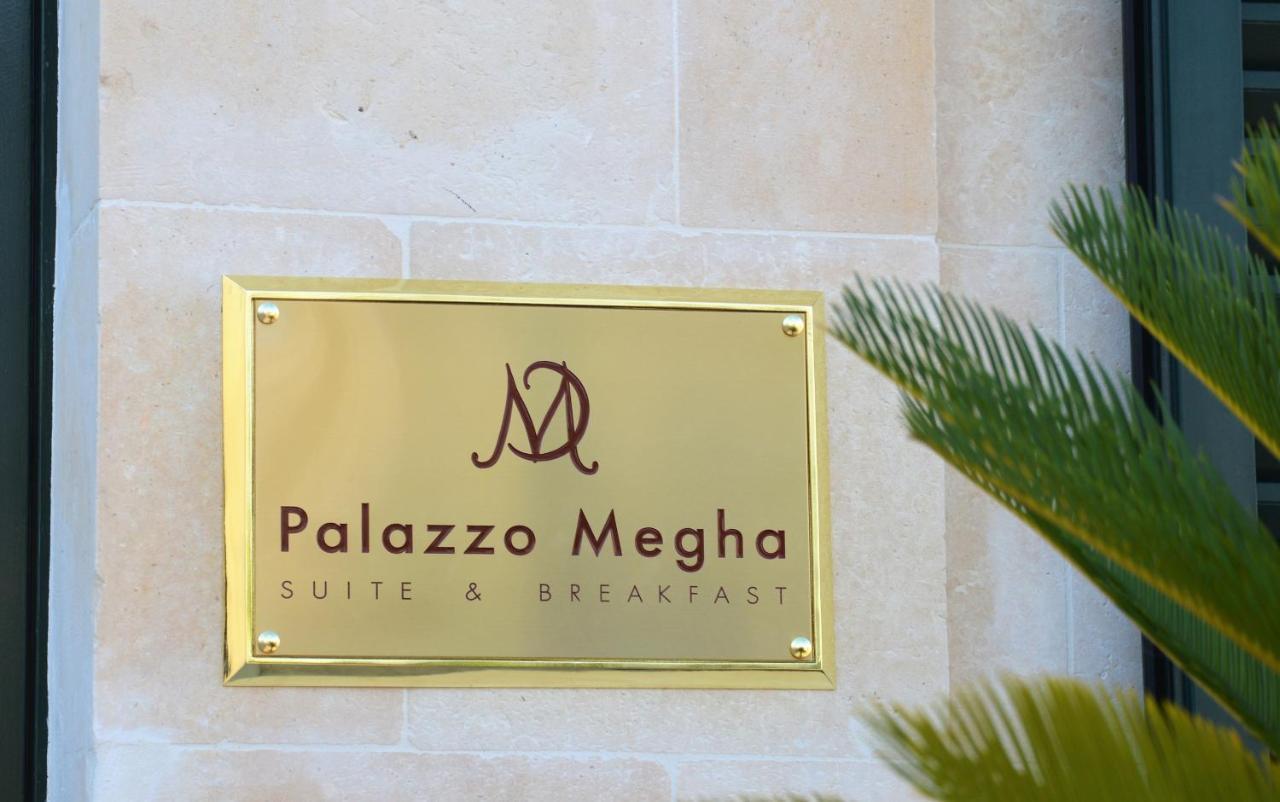 Palazzo Megha Suite&Breakfast Palmariggi Esterno foto